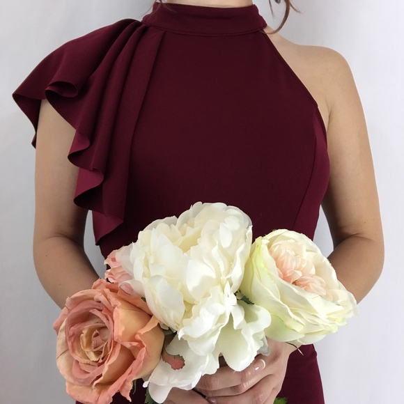 Open-Shoulder High Neck Flutter-Sleeve Dress - Picture 6 of 8